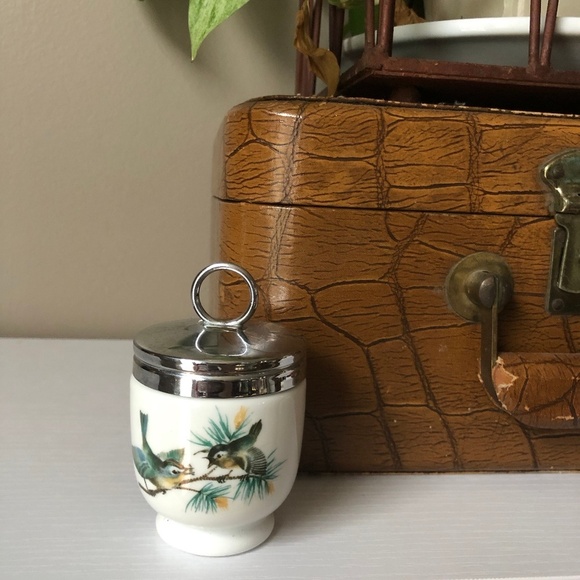 Royal Worcester Porcelain Lidded Bird Egg Coddler - Picture 1 of 8